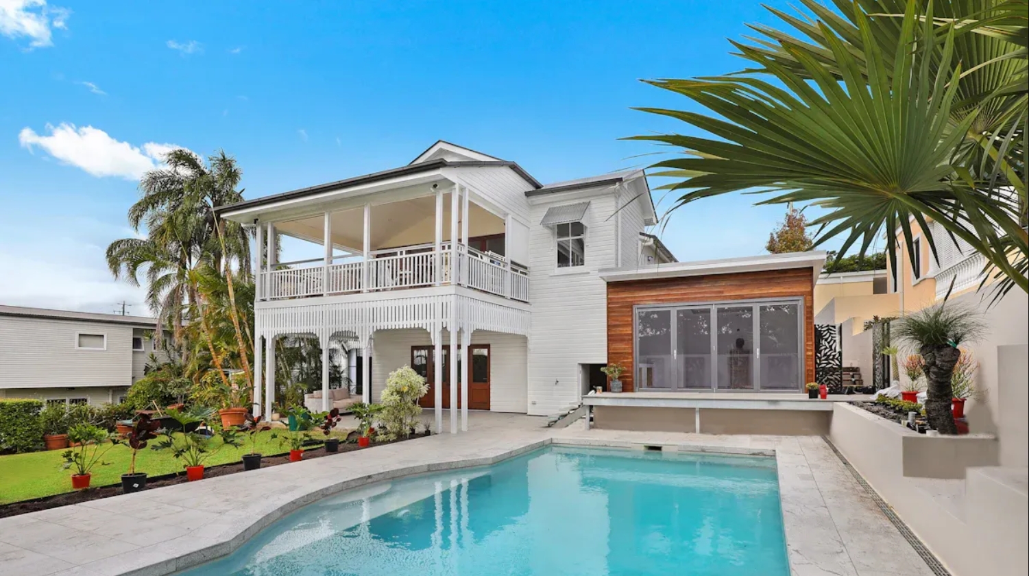 グラスファイバープールの設置方法