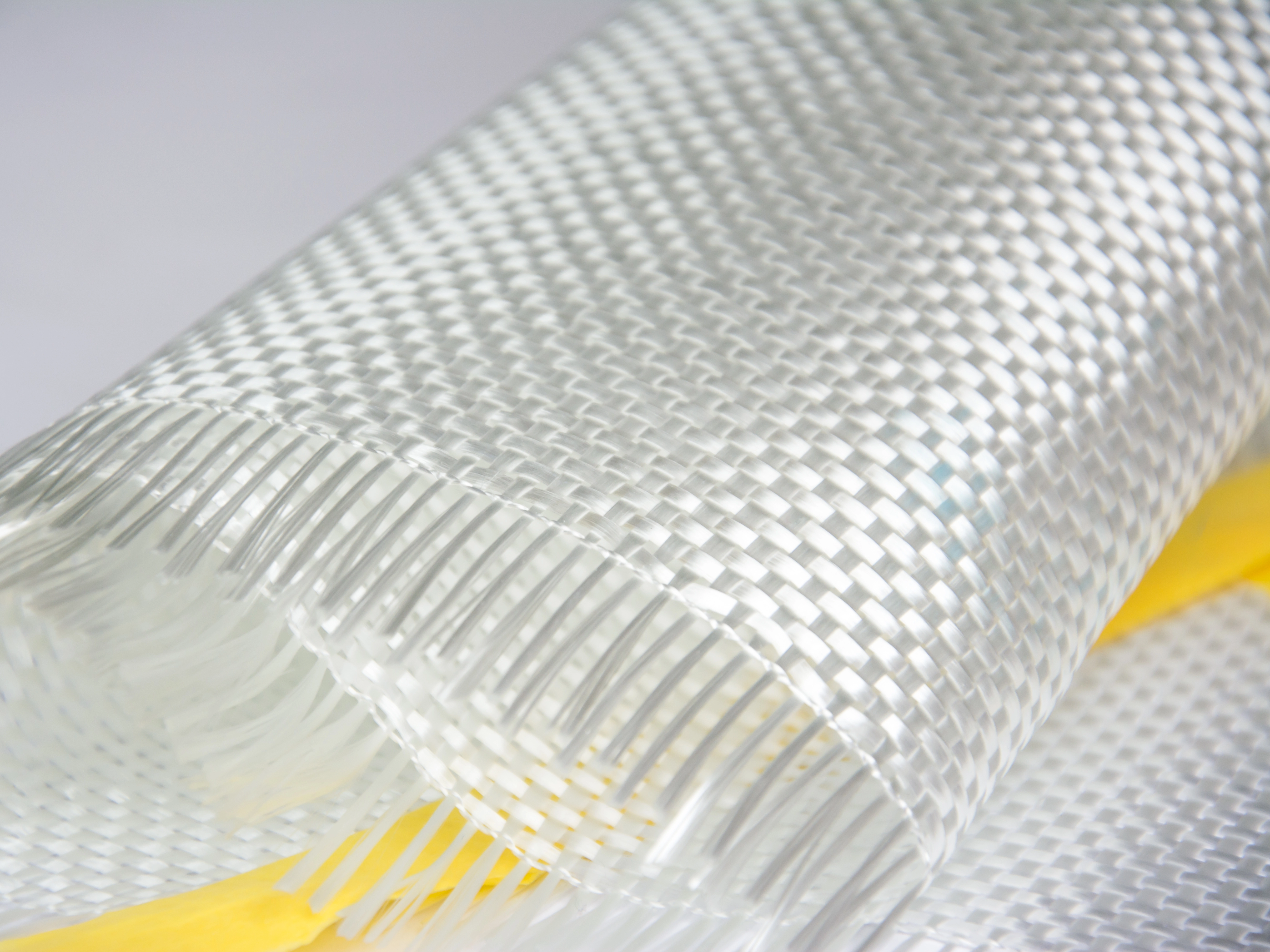 空中グラスファイバー繊維を吸い込むのは危険ですか？