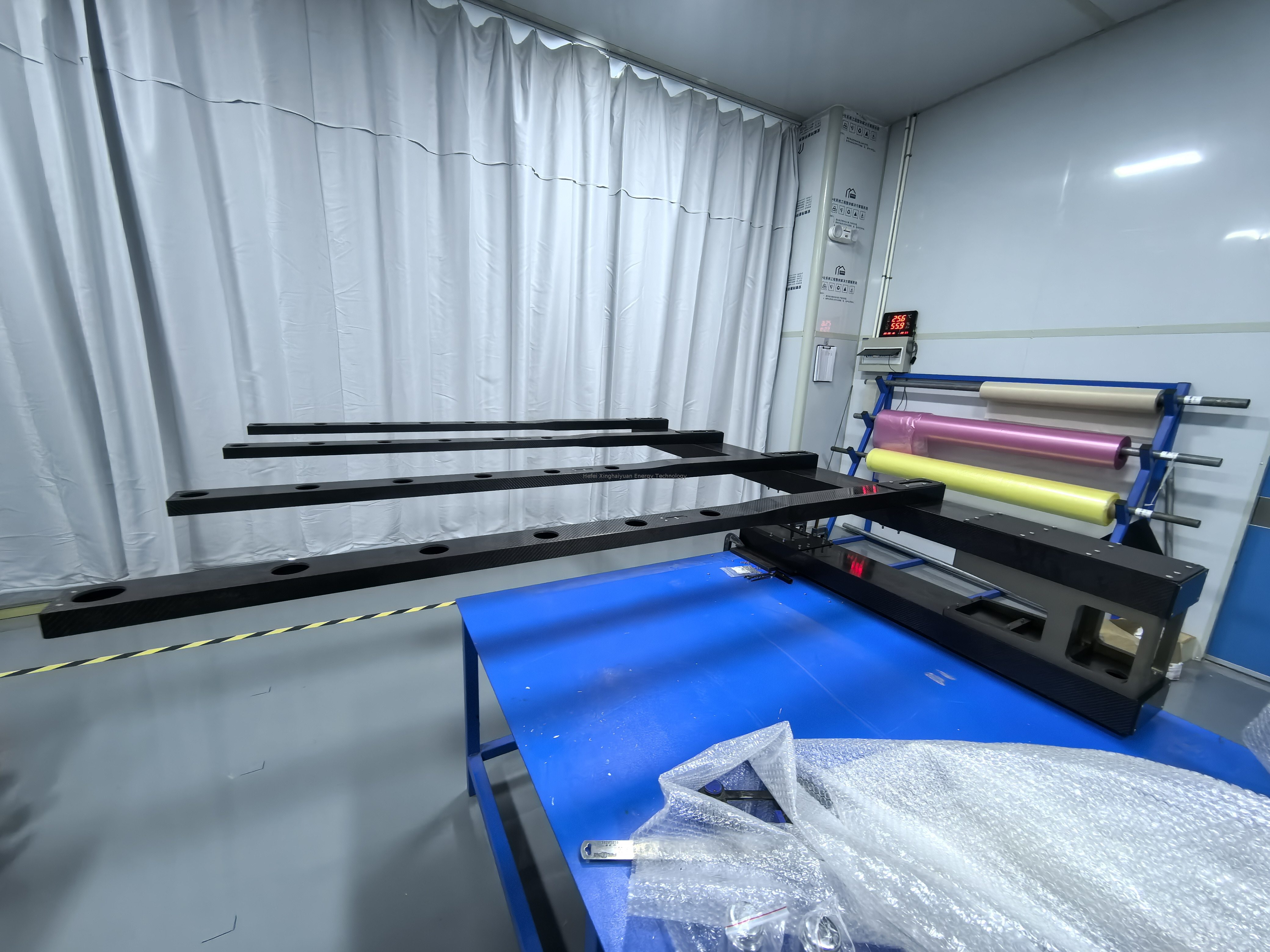 先進的なカーボンファイバーロボットアーム: 耐久性とインテリジェンスの強化