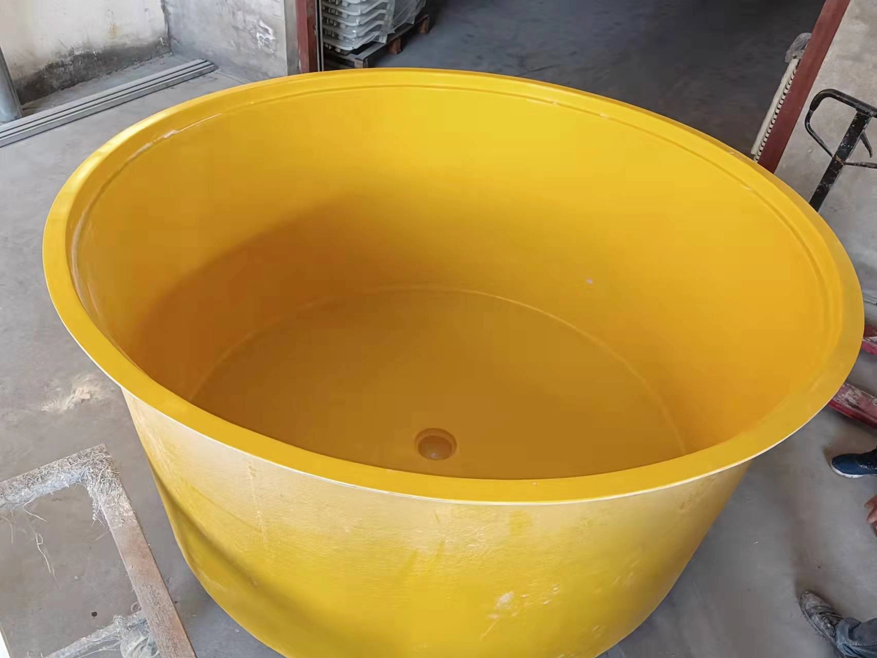 グラスファイバー水槽1